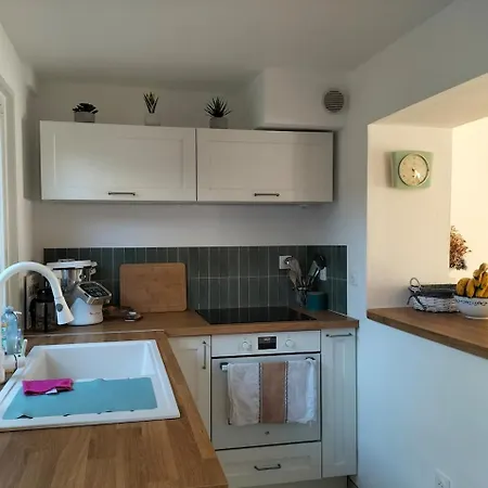 Maison 10 Min A Pied De La * Амблетёзе